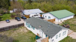 Photo 1: 60 97B Highway, SE in Salmon Arm: House for sale : MLS®# 10273448