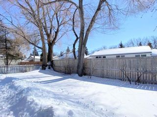 Photo 34: 2 Vavasour Avenue in Winnipeg: Silver Heights Residential for sale (5F)  : MLS®# 202304435