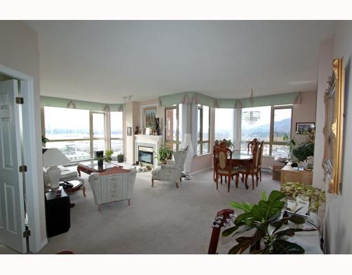 Main Photo: 1404 160 W KEITH Road in North Vancouver: Central Lonsdale Condo for sale : MLS®# V793156