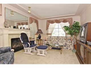 Photo 6: 6 9163 FLEETWOOD Way in Surrey: Fleetwood Tynehead Townhouse for sale in "Fountains of Guildford" : MLS®# F1323715