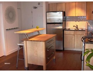 Photo 3: 774 GREAT NORTHERN Way in Vancouver: Mount Pleasant VE Condo for sale (Vancouver East)  : MLS®# V640336