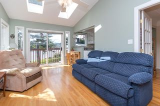 Photo 17: 2818 Shoreline Dr in View Royal: VR Glentana House for sale : MLS®# 876445