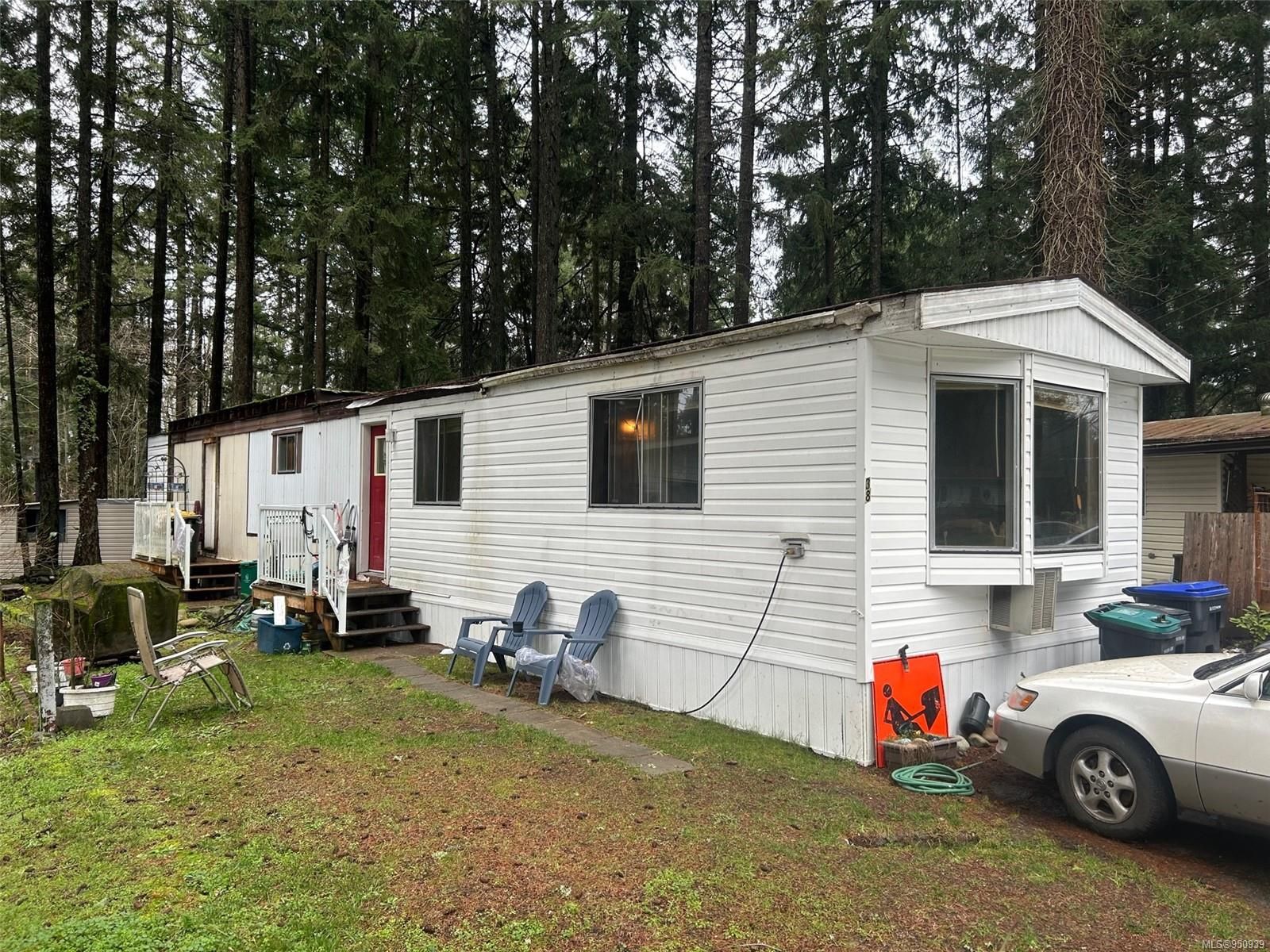 Main Photo: 38 3560 Hallberg Rd in Nanaimo: Na Extension Manufactured Home for sale : MLS®# 950939