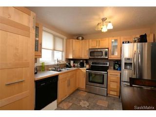 Photo 15: 3307 AVONHURST Drive in Regina: Coronation Park Single Family Dwelling for sale (Regina Area 03)  : MLS®# 528624