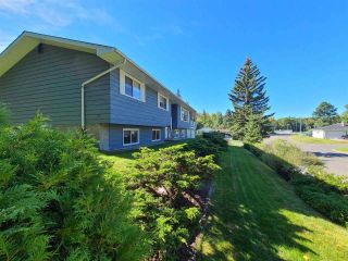 Photo 3: 5300 YORK Drive in Prince George: Upper College House for sale in "UPPER COLLEGE HEIGHTS" (PG City South (Zone 74))  : MLS®# R2495982