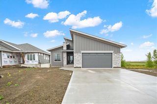 Photo 30: 827 Turnberry Cove in Niverville: House for sale : MLS®# 202401014
