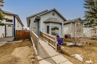 Main Photo: 186 Coverdale Road NE in Calgary: Coventry Hills Detached for sale : MLS®# A2122633