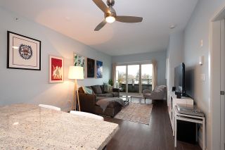 Photo 4: PH15 707 E 20TH Avenue in Vancouver: Fraser VE Condo for sale in "Blossom" (Vancouver East)  : MLS®# R2645111