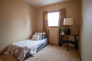Photo 15: 290 Kirkbridge Drive in Winnipeg: Richmond West Residential for sale (1S)  : MLS®# 202205229