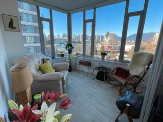 Photo 8: 713 1661 QUEBEC Street in Vancouver: Mount Pleasant VE Condo for sale in "VODA" (Vancouver East)  : MLS®# R2655816
