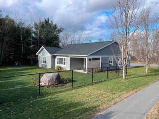 Photo 2: 10 Spartan Avenue in Berwick: Kings County Residential for sale (Annapolis Valley)  : MLS®# 202324675