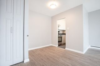 Photo 6: 702 1219 HARWOOD Street in Vancouver: West End VW Condo for sale in "CHELSEA" (Vancouver West)  : MLS®# R2313439
