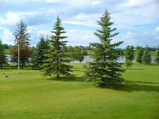 Photo 3:  in ESTPAUL: Birdshill Area Property for sale (North East Winnipeg)  : MLS®# 1202033