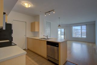 Photo 3: 208 5221 Cornwallis Street in Halifax: 1-Halifax Central Residential for sale (Halifax-Dartmouth)  : MLS®# 202006611