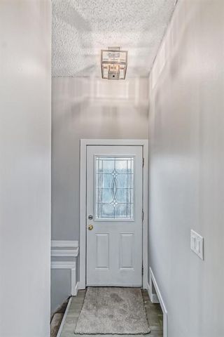 Photo 17: 6159 Penworth Road SE in Calgary: Penbrooke Meadows Detached for sale : MLS®# A2026145