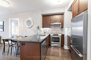 Photo 11: 715 2 Old Mill Drive in Toronto: High Park-Swansea Condo for sale (Toronto W01)  : MLS®# W8253572