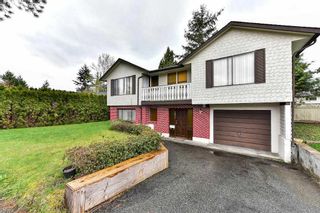 Photo 3: 9285 MONKLAND Place in Surrey: Bear Creek Green Timbers House for sale : MLS®# R2156937