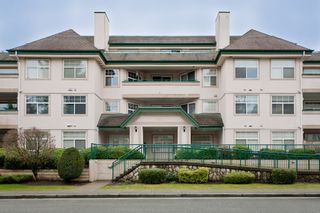Photo 1: 305 1618 GRANT Avenue in Port Coquitlam: Glenwood PQ Condo for sale in "WEDGEWOOD MANOR" : MLS®# V989074