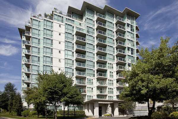 Main Photo: 708 2733 CHANDLERY PLACE in : South Marine Condo for sale : MLS®# V921480