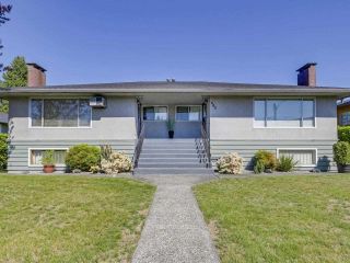 Main Photo: 680 - 682 SPERLING Avenue in Burnaby: Sperling-Duthie Duplex for sale (Burnaby North)  : MLS®# R2589206