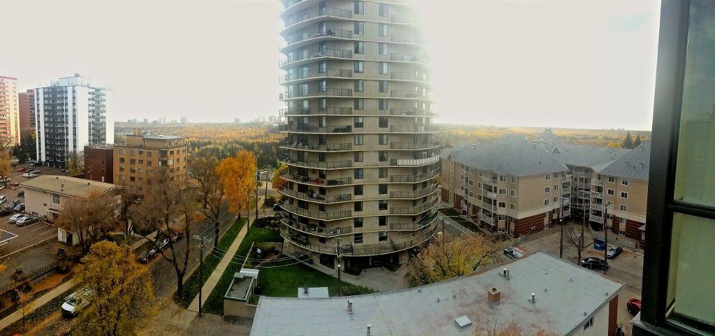 Main Photo: Steps to the river valley: Edmonton Condo for sale : MLS®# E3434252