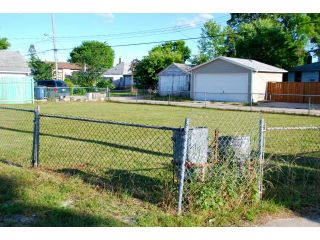 Photo 4: 534 Johnson Avenue East in WINNIPEG: East Kildonan Residential for sale (North East Winnipeg)  : MLS®# 1315190