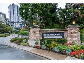 Photo 2: 302 9233 GOVERNMENT Street in Burnaby: Government Road Condo for sale in "SANDLEWOOD" (Burnaby North)  : MLS®# R2213134
