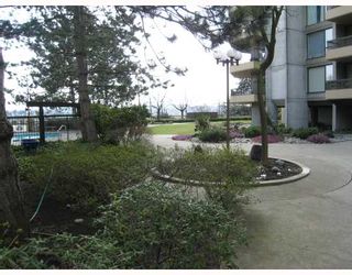 Photo 10: PH2 2041 BELLWOOD Avenue in Burnaby: Brentwood Park Condo for sale (Burnaby North)  : MLS®# V760252