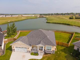 Photo 1: 323 TROON Cove in Niverville: The Highlands Residential for sale (R07)  : MLS®# 202324697