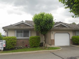 Photo 1: 40 2023 WINFIELD Drive in Abbotsford: Abbotsford East Townhouse for sale in "MEADOWVIEW" : MLS®# F1312180
