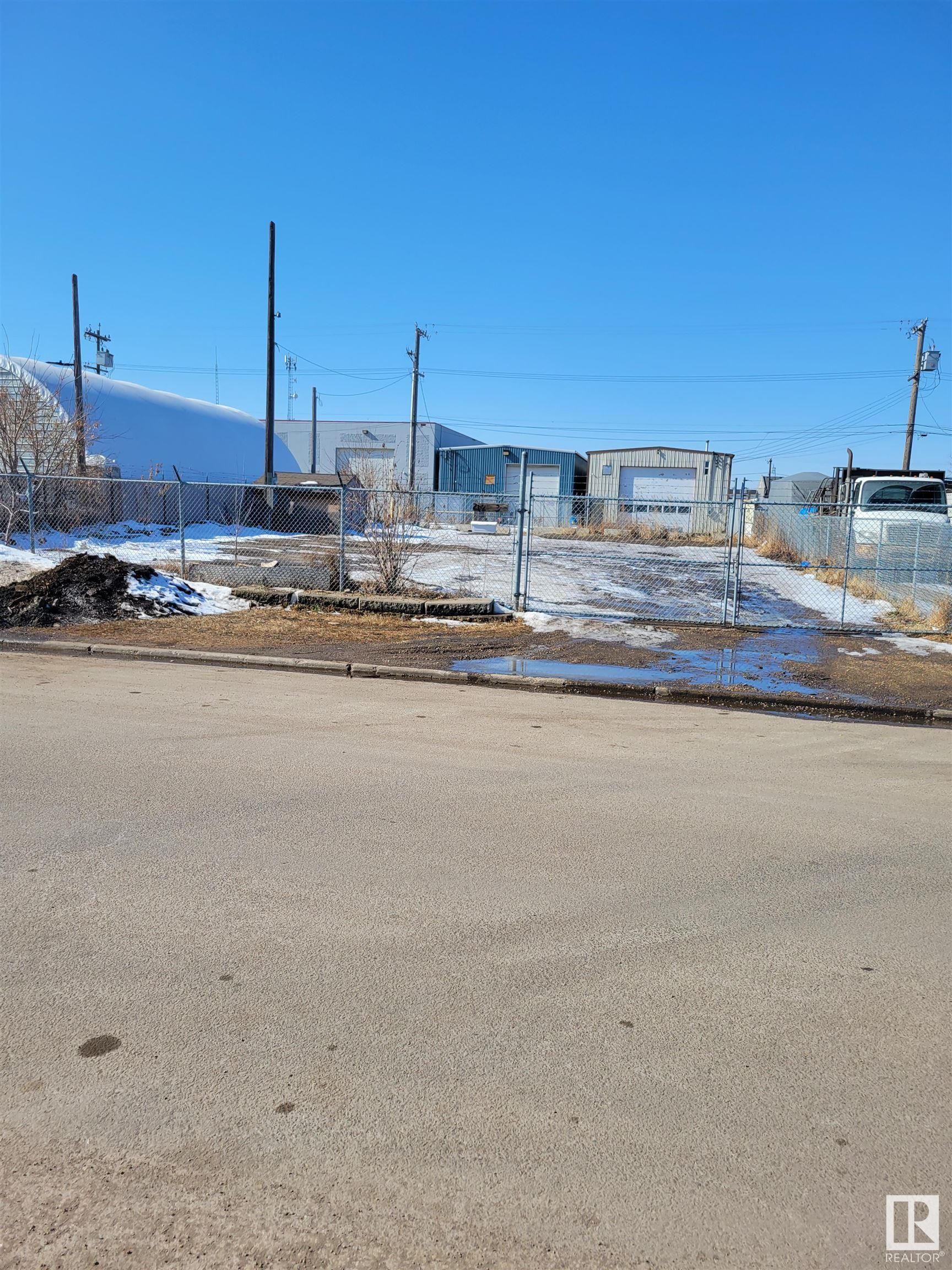 Main Photo: 12834-12832 54 Street NW in Edmonton: Zone 06 Land Commercial for sale : MLS®# E4332505