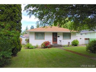 Photo 17: 1648 Edgeware Rd in VICTORIA: Vi Oaklands House for sale (Victoria)  : MLS®# 733469
