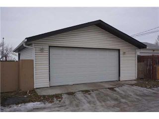Photo 16: 6305 PENBROOKE Drive SE in Calgary: Penbrooke House for sale : MLS®# C3645933