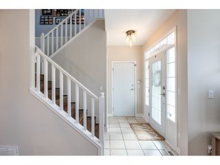 Photo 3: 13 6177 169 Street in Surrey: Cloverdale BC Townhouse for sale in "Northview Walk" (Cloverdale)  : MLS®# R2559124