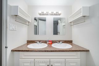 Photo 18: 703 530 Lolita Gardens in Mississauga: Mississauga Valleys Condo for sale : MLS®# W8254778