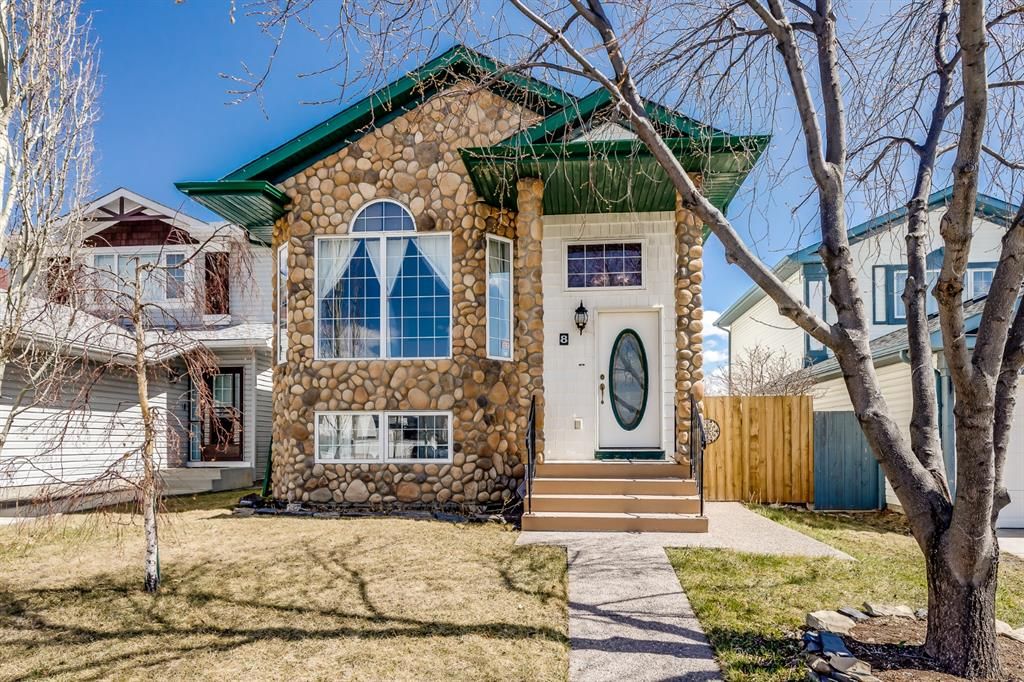 Main Photo: 8 Coverton Close NE in Calgary: Coventry Hills Detached for sale : MLS®# A1212497