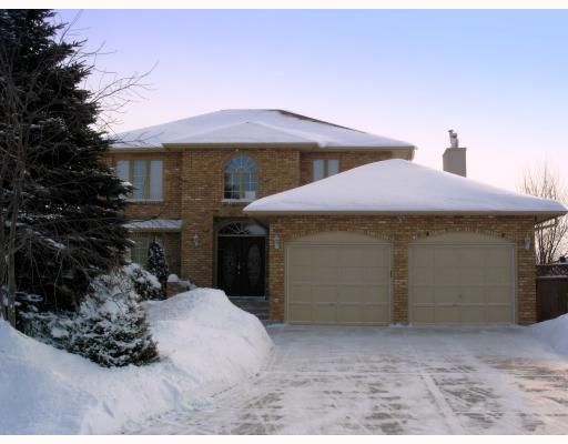Main Photo:  in WINNIPEG: Windsor Park / Southdale / Island Lakes Residential for sale (South East Winnipeg)  : MLS®# 2901589