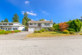 Photo 2: 681 EASTERBROOK Street in Coquitlam: Coquitlam West House for sale in "COQUITLAM WEST" : MLS®# R2403456