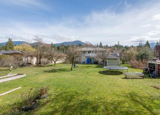 Photo 3: 40239 GARIBALDI Way in Squamish: Garibaldi Estates House for sale : MLS®# R2666236