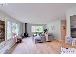 Photo 4: 354 Conway Rd in VICTORIA: SW Interurban House for sale (Saanich West)  : MLS®# 761063