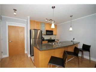 Photo 2: 605 989 RICHARDS Street in Vancouver: Downtown VW Condo for sale in "THE MONDRIAN" (Vancouver West)  : MLS®# V833931