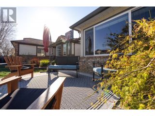 Photo 2: 742 Southwind Drive in Kelowna: House for sale : MLS®# 10309585