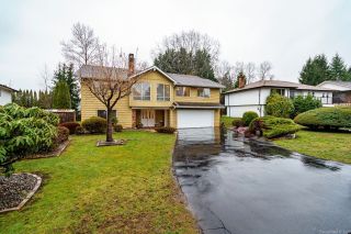 Photo 1: 7480 DORCHESTER Drive in Burnaby: Government Road House for sale in "GOVERNMENT RD" (Burnaby North)  : MLS®# R2659464
