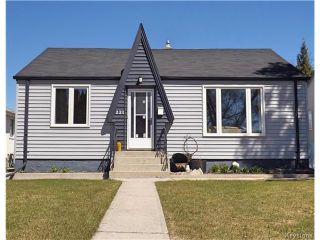 Photo 2: 221 Helmsdale Avenue in Winnipeg: East Kildonan Residential for sale (3D)  : MLS®# 1710180