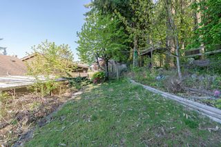 Photo 35: 11 AXFORD Bay in Port Moody: Barber Street House for sale : MLS®# R2877400