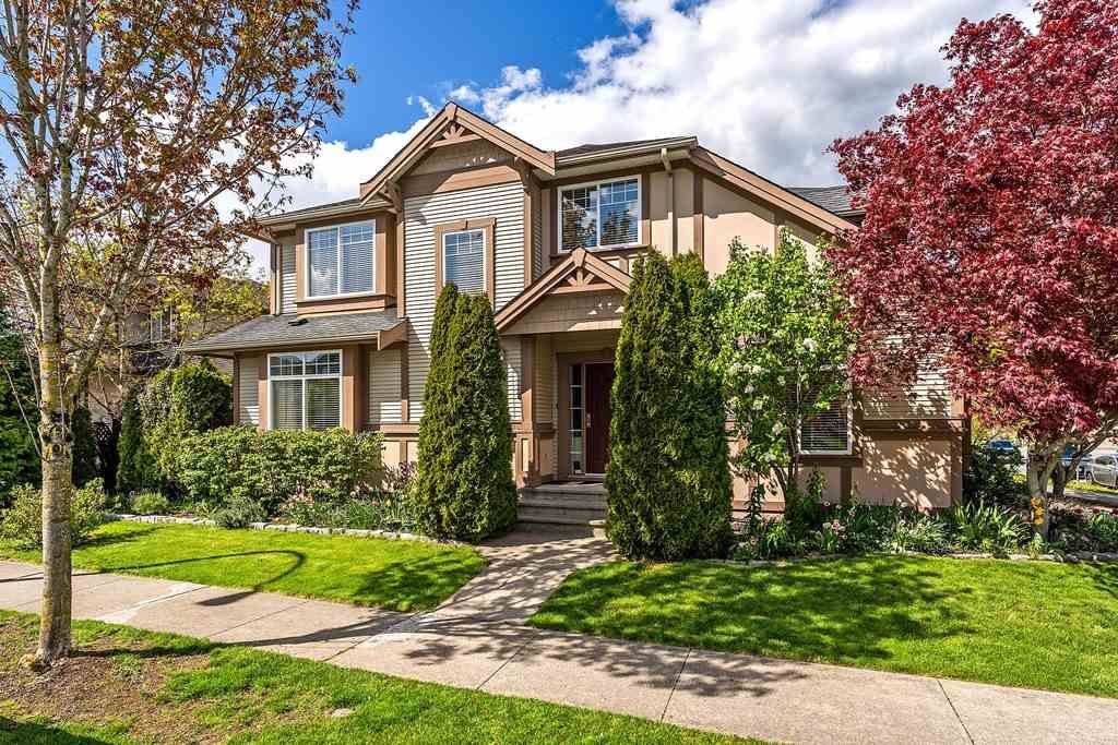Main Photo: 18741 66 Avenue in Surrey: Cloverdale BC House for sale (Cloverdale)  : MLS®# R2401241