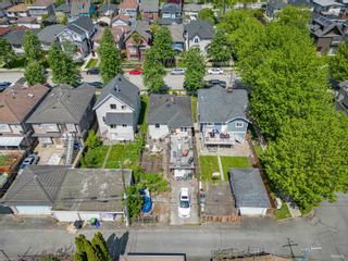 Photo 9: 2466 ADANAC Street in Vancouver: Renfrew VE House for sale (Vancouver East)  : MLS®# R2779807