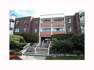Photo 1: 216 2450 CORNWALL Ave in Vancouver West: Kitsilano Residential for sale ()  : MLS®# V817425