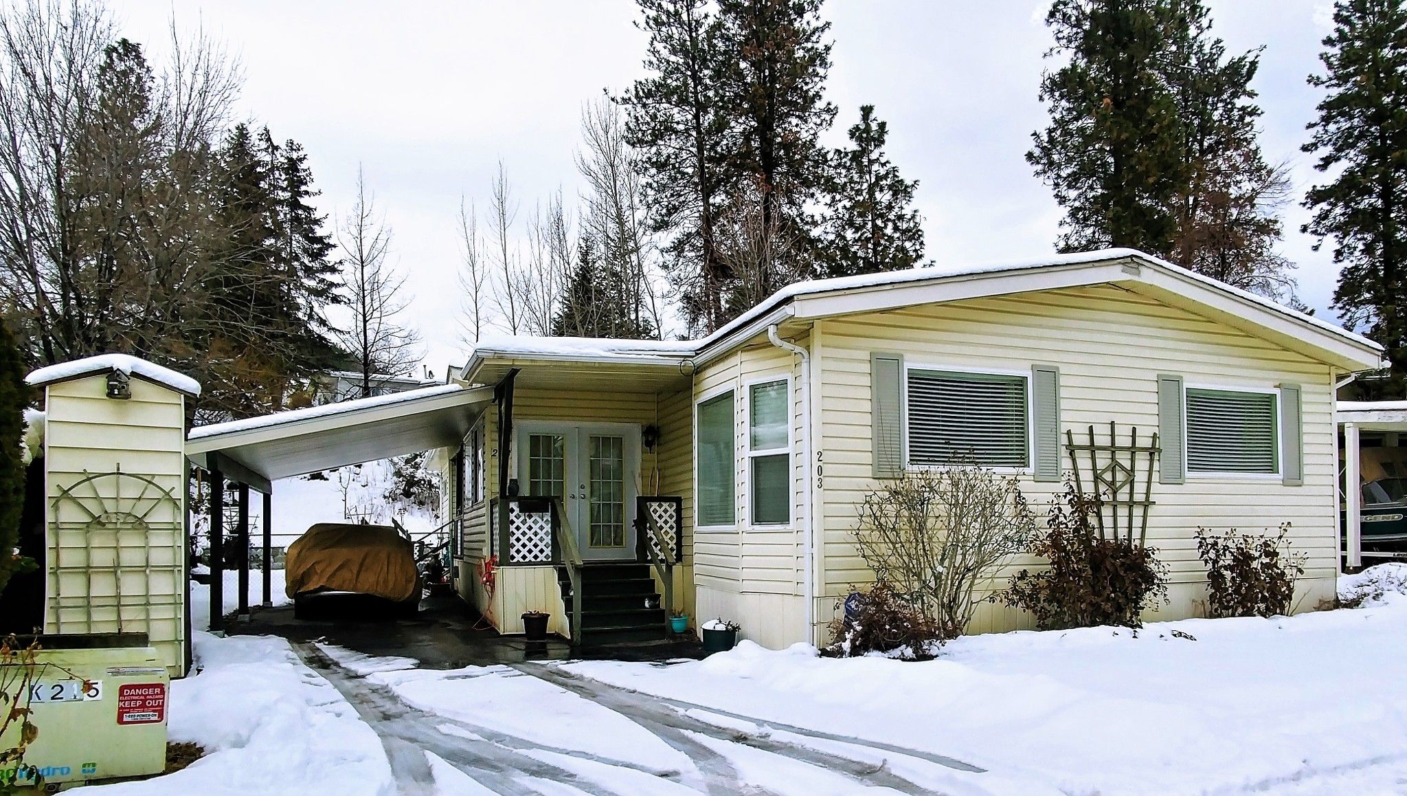 Main Photo: #203 1999 Highway 97  S: House for sale (LH)  : MLS®# 10199752