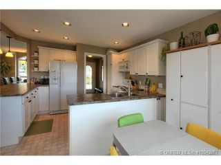 Photo 3: 2249 Lillooet Crescent in Kelowna: Other for sale : MLS®# 10043907